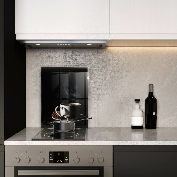 Glas Ceranfeldabdeckung Eine Tasse heißen Kaffee