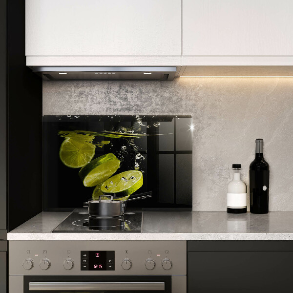 Glas Ceranfeldabdeckung Limetten im Wasser