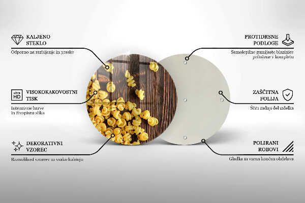 Glas Herdabdeckplatte Nudeln auf dem Tisch