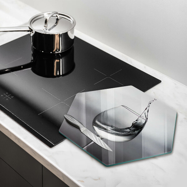 Glas Ceranfeldabdeckung Ein Glas Wasser