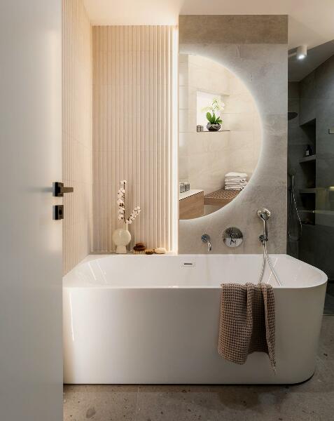 Halbrunder spiegel mit led 35x70 cm