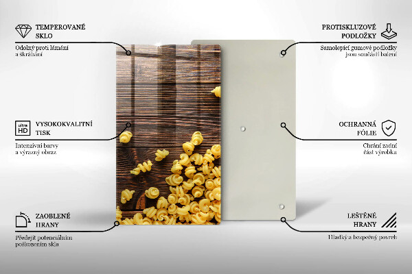 Abdeckung induktionskochfeld Nudeln auf dem Tisch