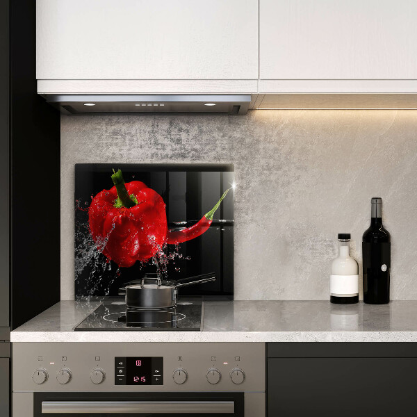 Herdplattenabdeckung Rote Paprika in Wasser