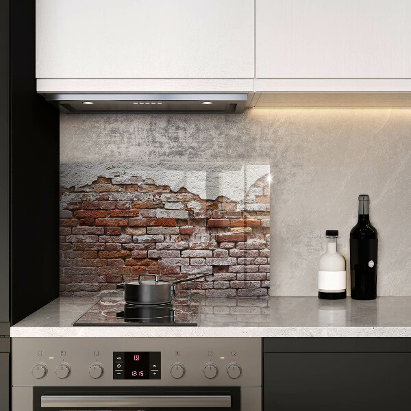 Herdabdeckung Alte Ziegel- und Betonmauer