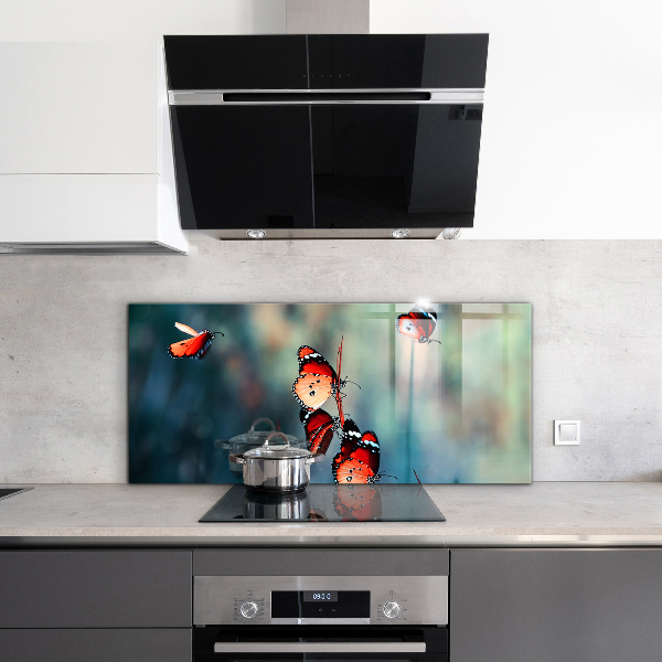 Küchenrückwand Spritzschutz Zarter Schmetterling im Wind