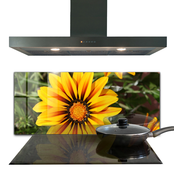 Küchenrückwand Fliesenspiegel Gelbe Blume auf der Wiese