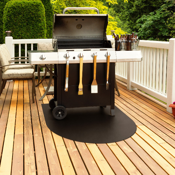 Halbovale Bodenschutzmatte für Grill 80x90 cm