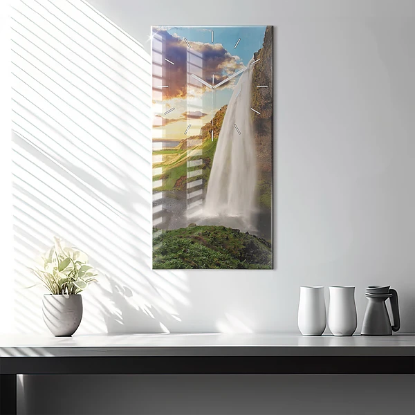 Vertikale Uhr Wasserfall in Island