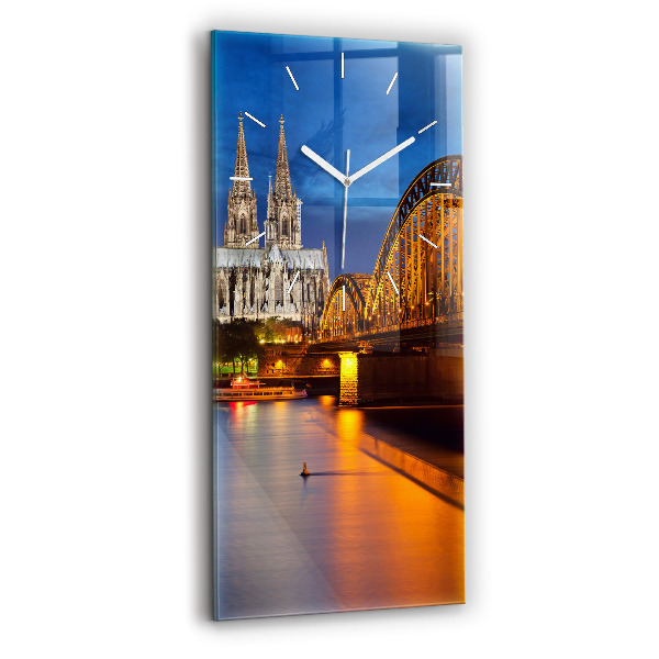 Vertikale Uhr mit motiv Brücke in Deutschland