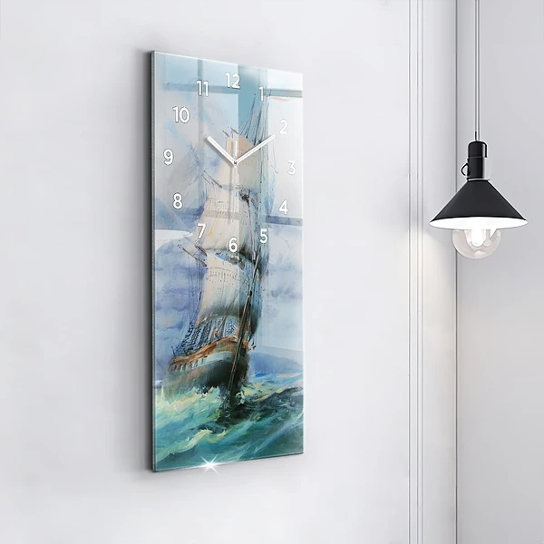Vertikale Uhr mit motiv Schiff auf dem Wasser