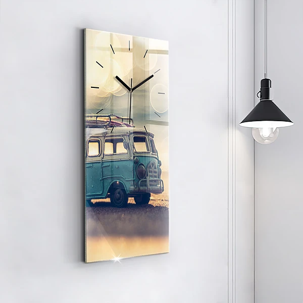 Vertikale Uhr Camper am Strand