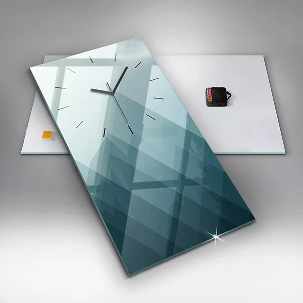 Vertikale Uhr Geometrische Figuren