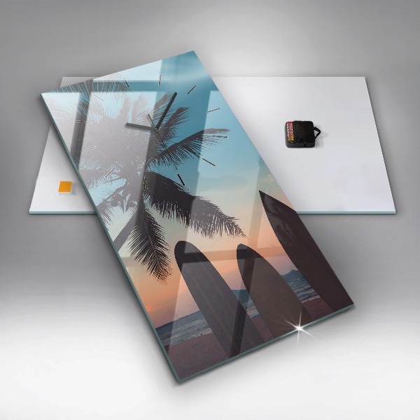 Vertikale Uhr mit motiv Surfen am Strand