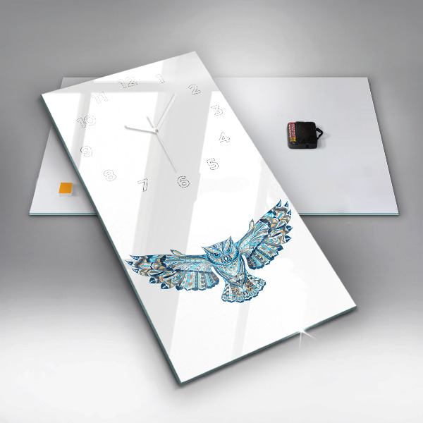 Vertikale Uhr Eule im Flug