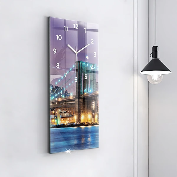 Vertikale Uhr mit motiv Brooklyn Bridge und East River
