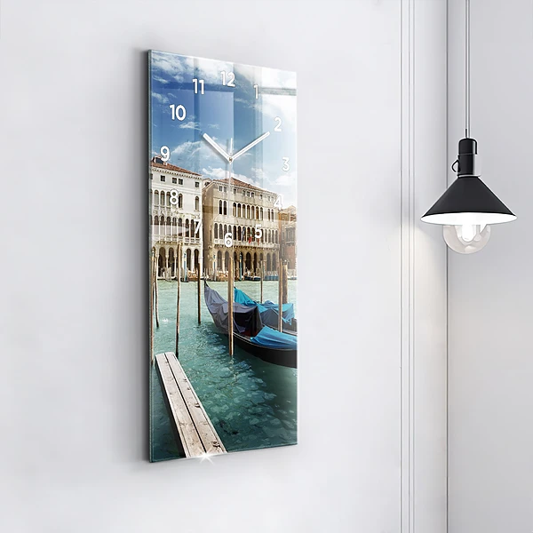 Vertikale Uhr Gondeln Venedig Italien