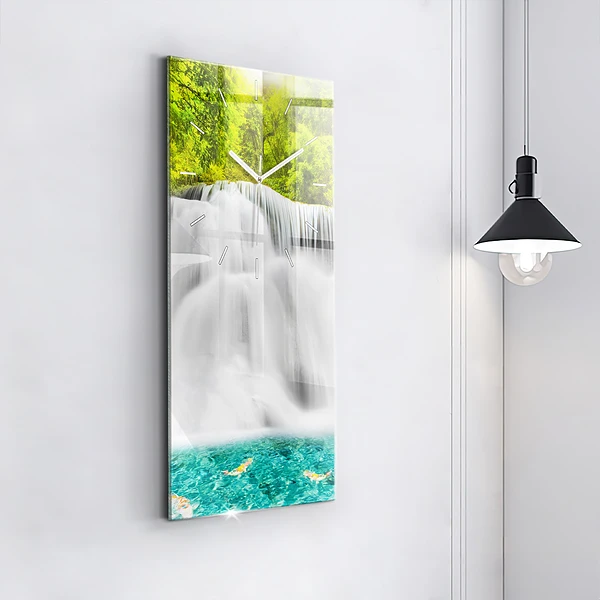 Vertikale Uhr mit motiv Wasserfall in Thailand