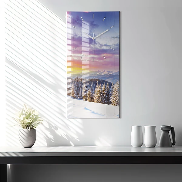 Vertikale Uhr mit motiv Winterliche Berglandschaft