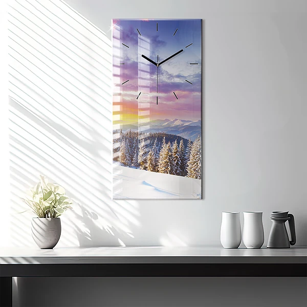 Vertikale Uhr mit motiv Winterliche Berglandschaft