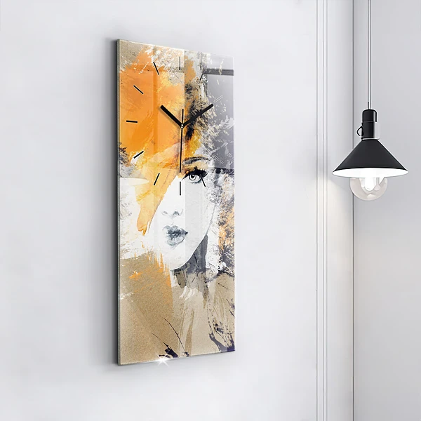Vertikale Uhr Portrait einer Frau abstrakt