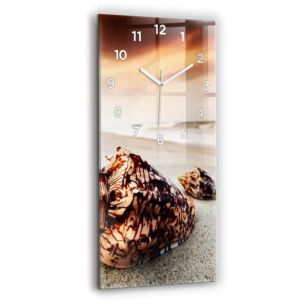 Vertikale Uhr mit motiv Muschel am Strand