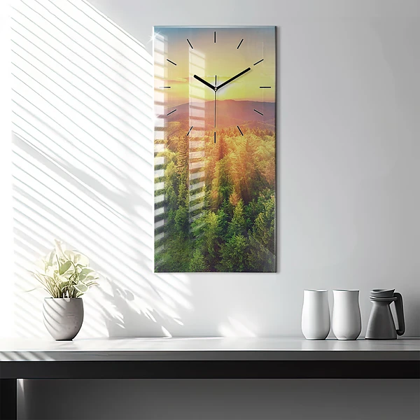 Vertikale Uhr Sonnenuntergang über den Hügeln