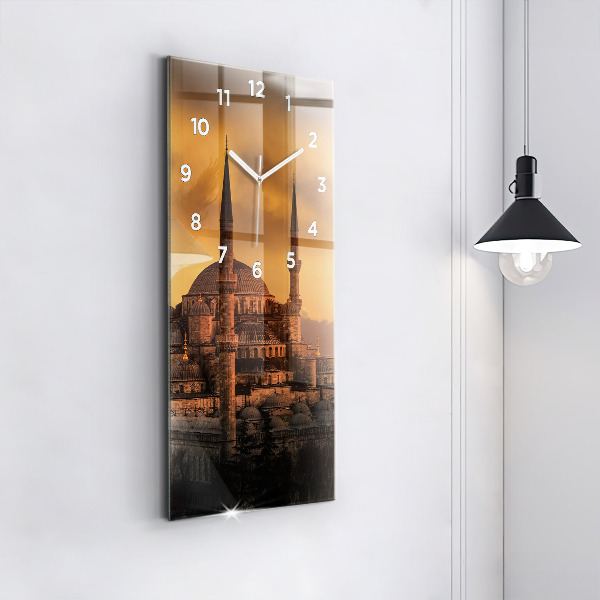 Vertikale Uhr Istanbuler Moschee