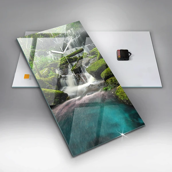 Vertikale Uhr mit motiv Wasserfall Thailand