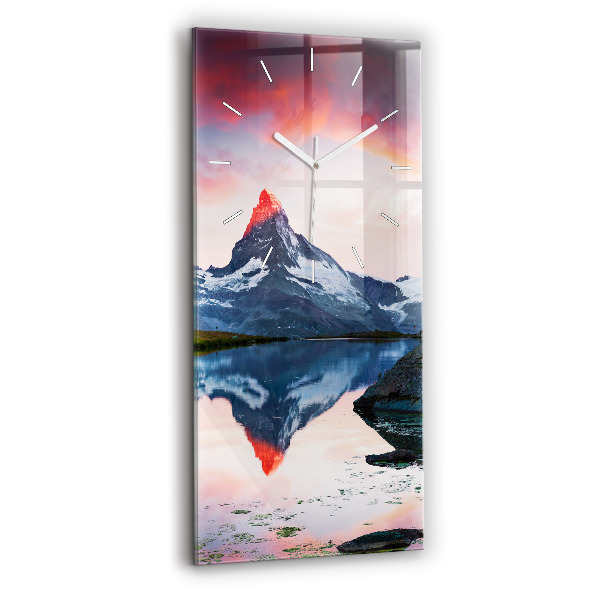 Vertikale Uhr Stellisee Matterhorn