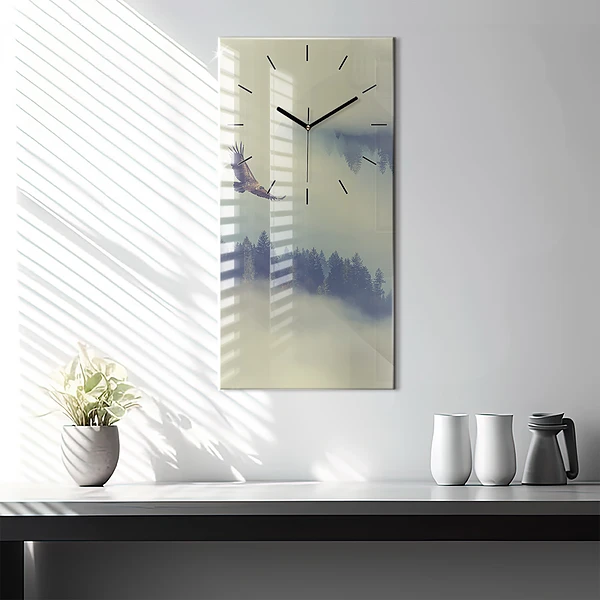 Vertikale Uhr mit motiv Nebliger Wald Adler