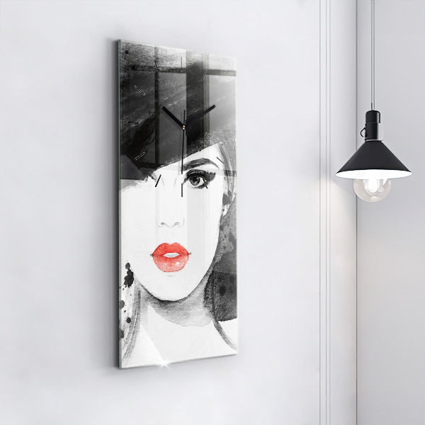 Vertikale Uhr Frau mit Hut