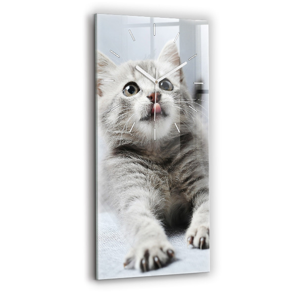 Vertikale Uhr mit motiv Katze auf dem Sofa