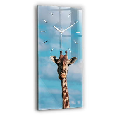 Vertikale Uhr Große Giraffe vor einem Himmelshintergrund