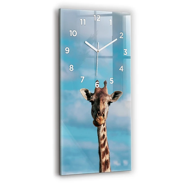 Vertikale Uhr Große Giraffe vor einem Himmelshintergrund