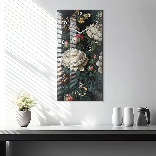 Vertikale Uhr Blume und goldene Schmetterlinge