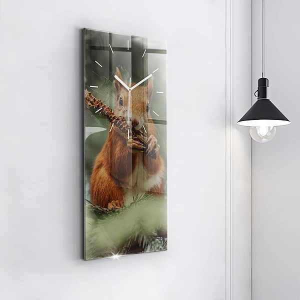 Vertikale Uhr Eichhörnchen und Wildtiere
