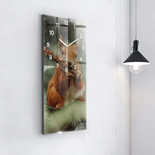 Vertikale Uhr Eichhörnchen und Wildtiere