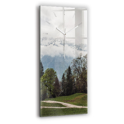 Vertikale Uhr Blick auf die Berge