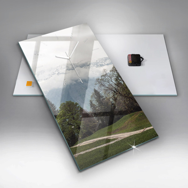 Vertikale Uhr Blick auf die Berge