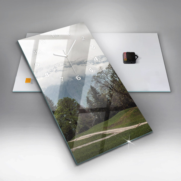 Vertikale Uhr Blick auf die Berge