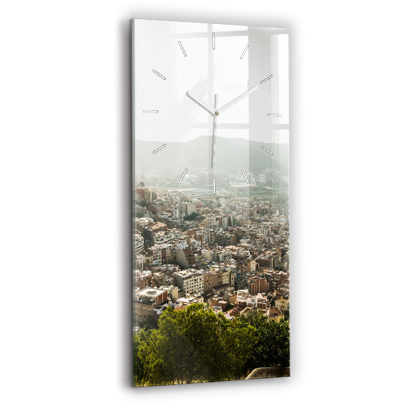 Vertikale Uhr mit motiv Barcelona Blick auf den Montjuic