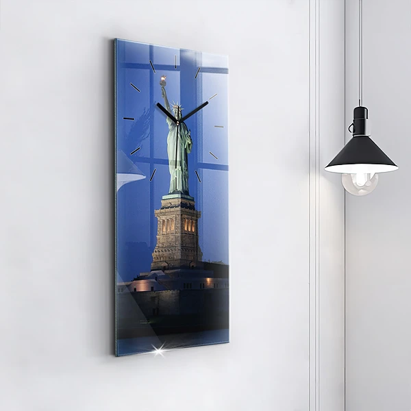 Vertikale Uhr mit motiv Freiheitsstatue in New York