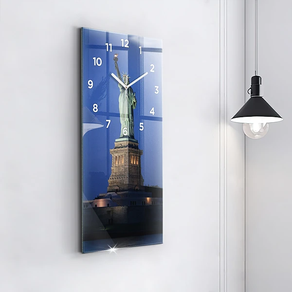 Vertikale Uhr mit motiv Freiheitsstatue in New York