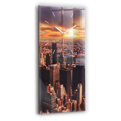 Vertikale Uhr Panorama der Stadt im Westen