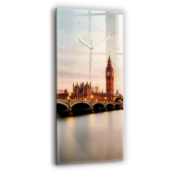 Vertikale Uhr mit motiv Big Ben Londoner Skyline