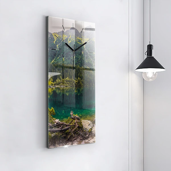 Vertikale Uhr mit motiv Morskie Oko im Tatra-Gebirge