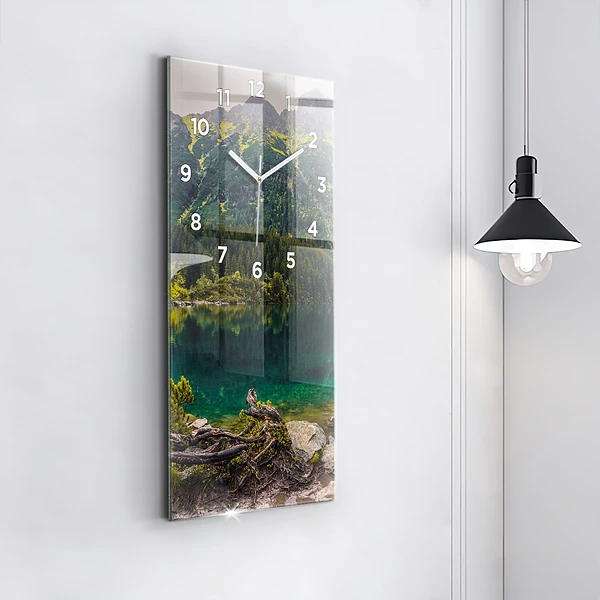 Vertikale Uhr mit motiv Morskie Oko im Tatra-Gebirge