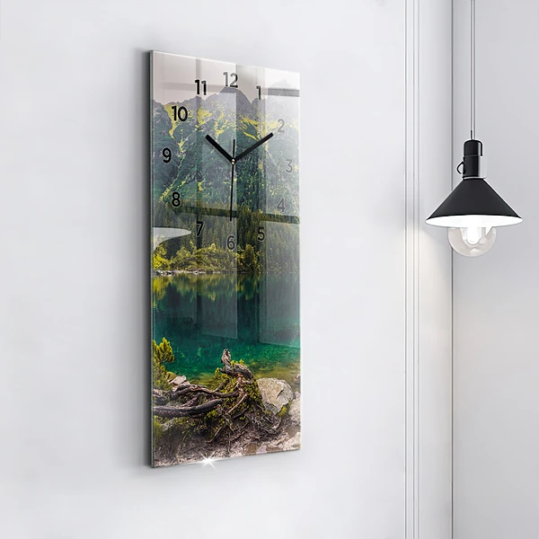 Vertikale Uhr mit motiv Morskie Oko im Tatra-Gebirge
