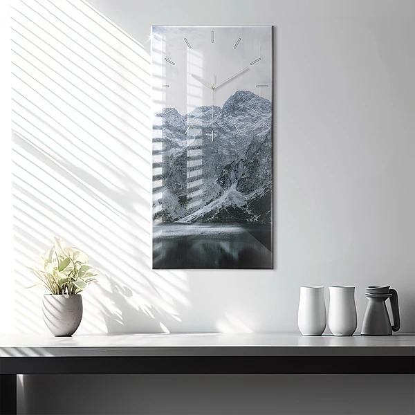 Vertikale Uhr mit motiv Morskie Oko im Tatra-Gebirge