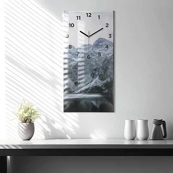 Vertikale Uhr mit motiv Morskie Oko im Tatra-Gebirge